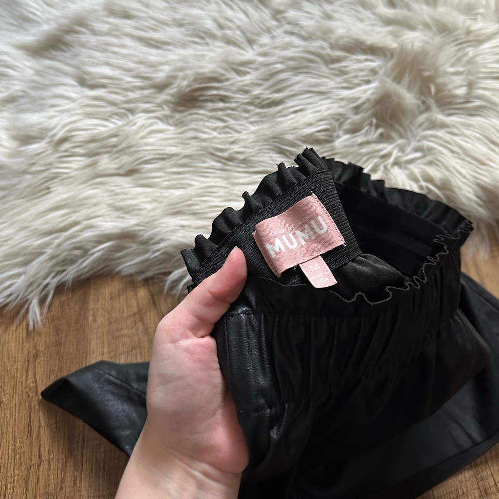 SHOW ME YOUR MUMU Malone Mini Skirt In Black - Picture 6 of 6